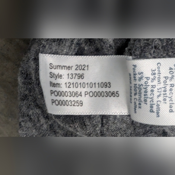 Marine Layer Gray T-Shirt with Parrot Pocket, Small - Picture 8 of 8